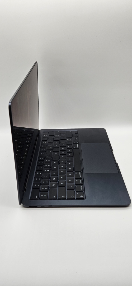 MacBook Air M2